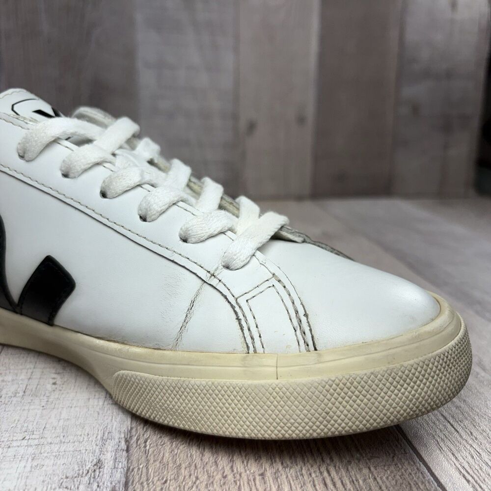 Veja White Leather Sneakers with Black V Logo - Picture 11 of 15